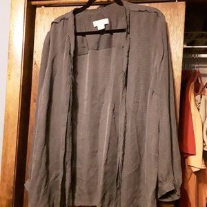 Women;s plus sizelong sleeve shirt